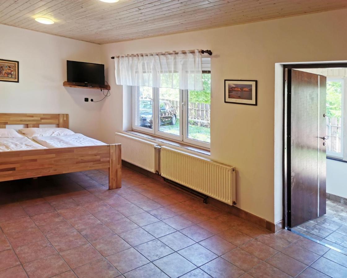 Apartman U Brabcu Прахатице Экстерьер фото