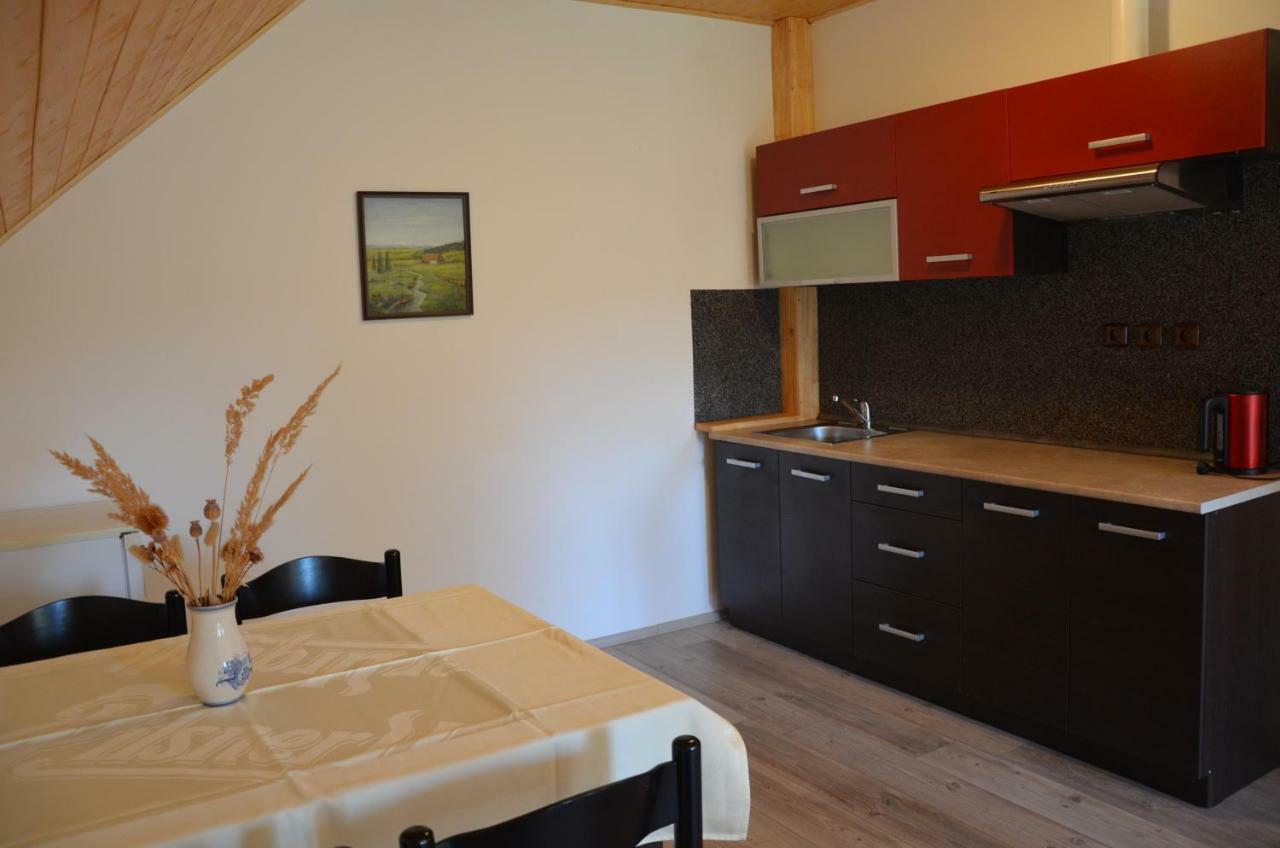 Apartman U Brabcu Прахатице Экстерьер фото